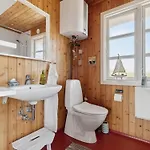 Wulfhard - 400m From The Sea By Interhome
